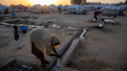 “Vine a ayudar a mis hermanas”: Chad enfrenta inundaciones sin precedentes y a una crisis de refugiados, y las parteras están salvando la brecha